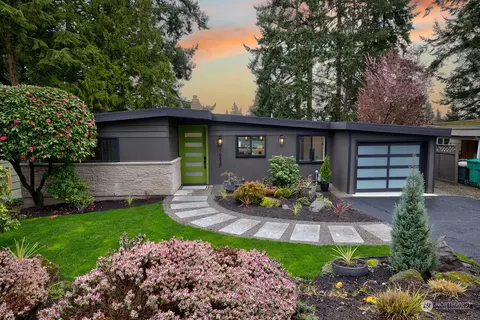 16520 Ashworth Ave N, Shoreline, WA 98133