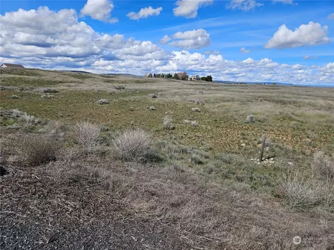 2092 Rd 108 NW, Ephrata, WA 98823