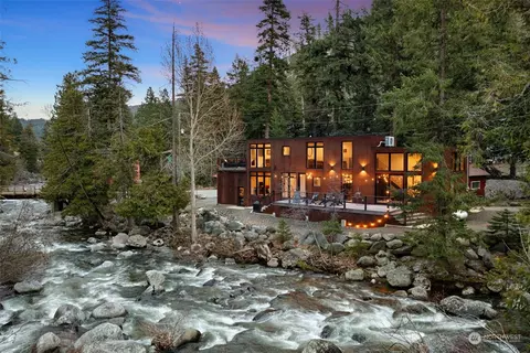 7060 Icicle Rd, Leavenworth, WA 98826