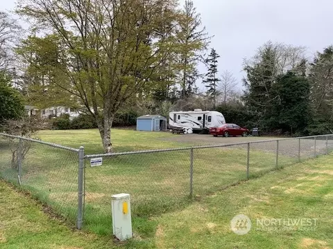 24909 Y Ln, Ocean Park, WA 98640