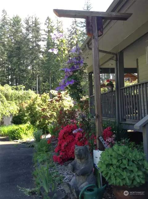 Exterior - 371 E Cronquist Rd, Allyn, WA 98524 photo 12 of 12