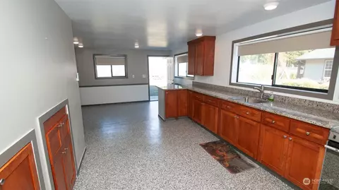 Kitchen - 371 E Cronquist Rd, Allyn, WA 98524 photo 7 of 7
