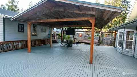 Exterior - 371 E Cronquist Rd, Allyn, WA 98524 photo 7 of 12