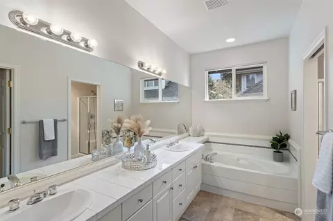 Bath - 16207 24th Dr SE, Mill Creek, WA 98012 photo 2 of 3