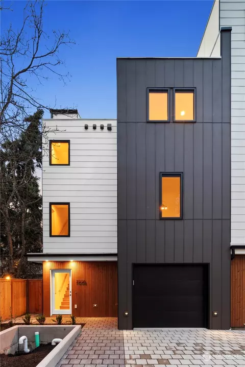 2006 NW 62nd St, Seattle, WA 98107