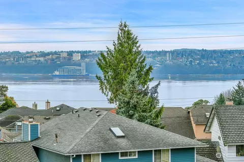 4813 Osprey Dr NE, Tacoma, WA 98422