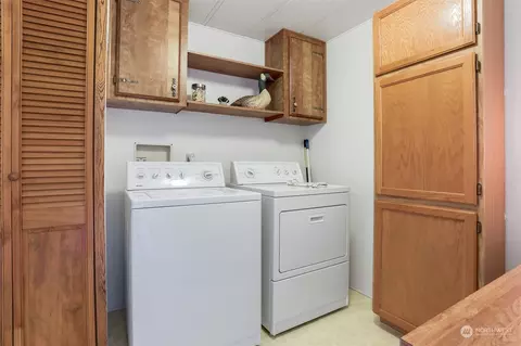 24010 10th Pl W, Bothell, WA 98021 photo 32