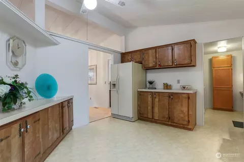 24010 10th Pl W, Bothell, WA 98021 photo 16