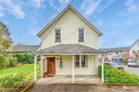 109 S 2nd St, Kalama, WA 98625