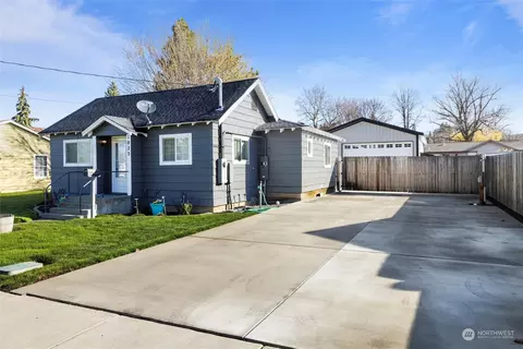 1023 S 3rd, Dayton, WA 99328