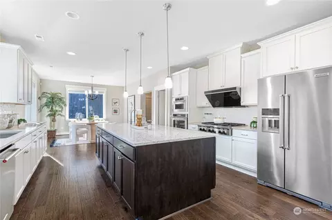 Kitchen - 9929 NE 158th St, Bothell, WA 98011 photo 1 of 3