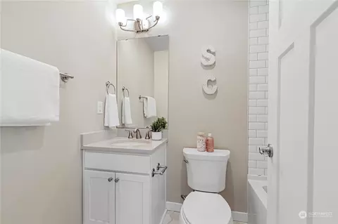 Bath - 9929 NE 158th St, Bothell, WA 98011 photo 5 of 5