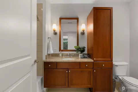 Bath - 75 Pine St #204, Edmonds, WA 98020 photo 2 of 2