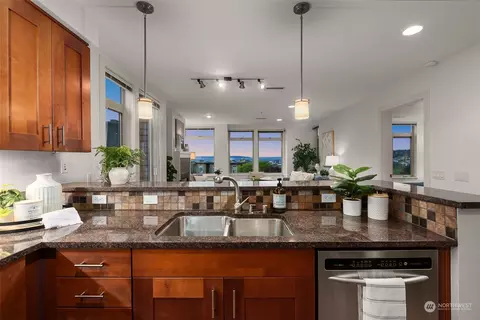 Kitchen - 75 Pine St #204, Edmonds, WA 98020 photo 3 of 4