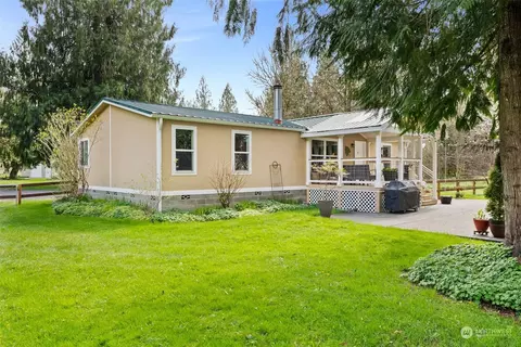 157 Green Water Dr, Toledo, WA 98591