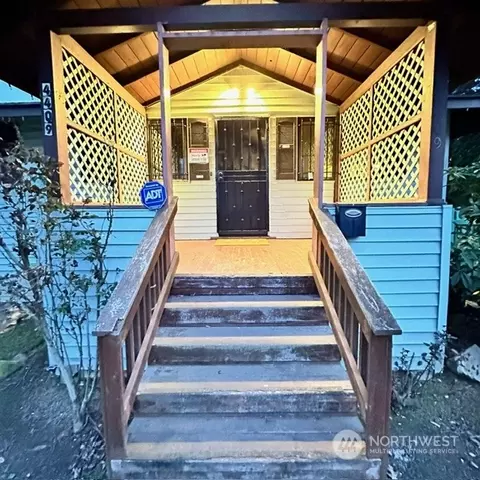 4409 S Holly St, Seattle, WA 98118