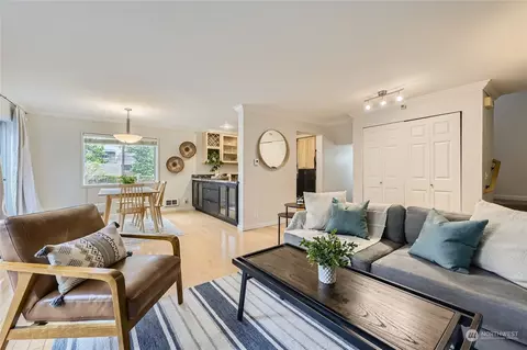16820 6th Ave W #B10, Lynnwood, WA 98037