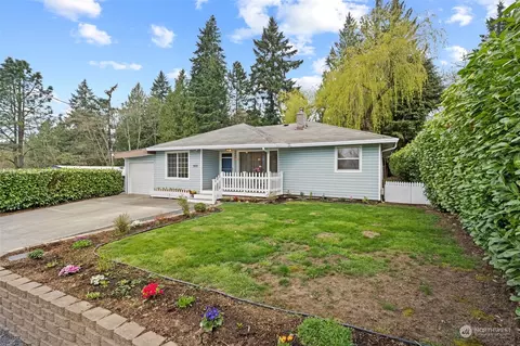 Exterior - 143 Mountain View Dr, Longview, WA 98632 photo 2 of 7