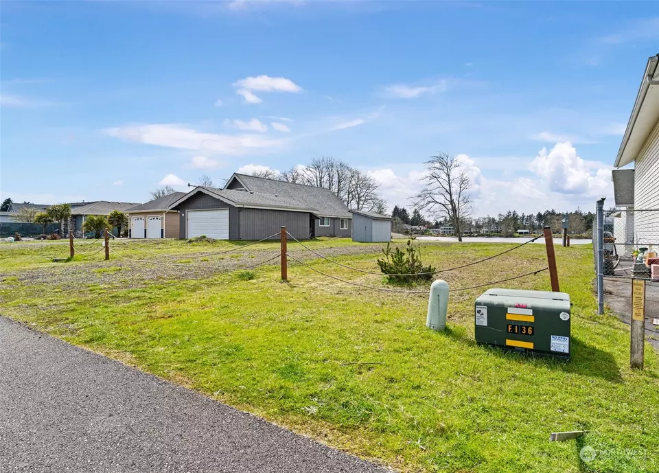  661 Lake Island Ave SE, Ocean Shores, WA 98569 photo 14