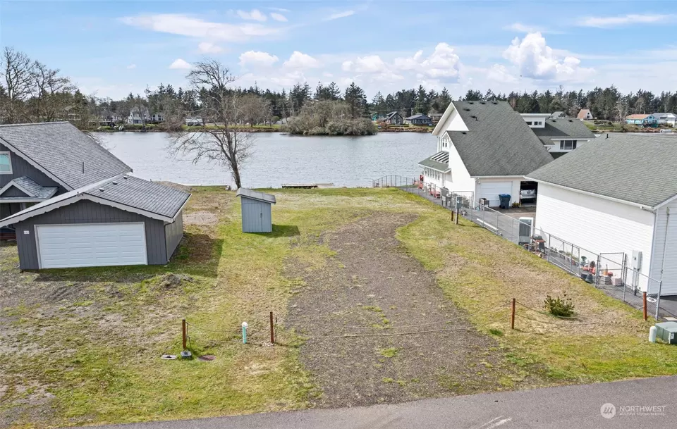 661 Lake Island Ave SE, Ocean Shores, WA 98569 photo 9