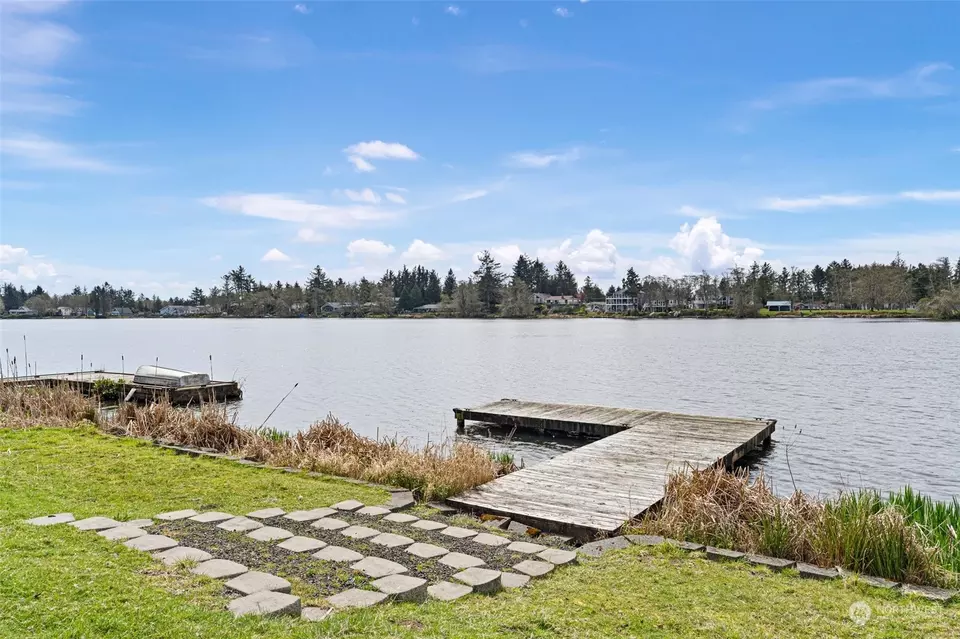  661 Lake Island Ave SE, Ocean Shores, WA 98569 photo 4