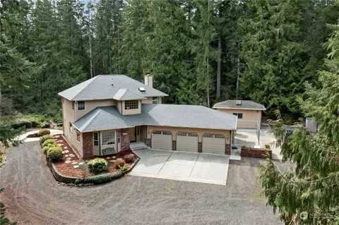 6558 Prince Pine Ln NW, Bremerton, WA 98312