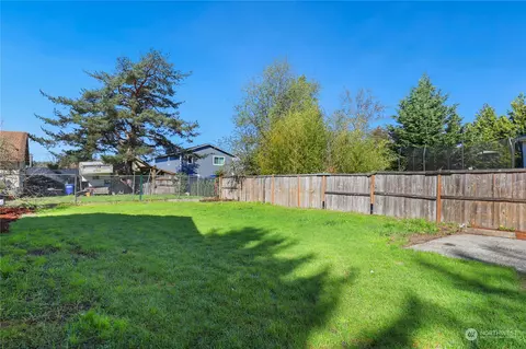Exterior - 411 Eldredge Ave SW, Orting, WA 98360 photo 5 of 11