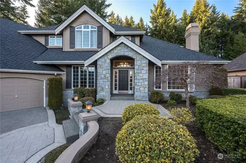 Exterior - 4715 176th St SE, Bothell, WA 98012 photo 4 of 12