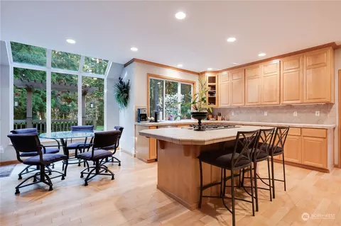 Kitchen - 4715 176th St SE, Bothell, WA 98012 photo 3 of 8