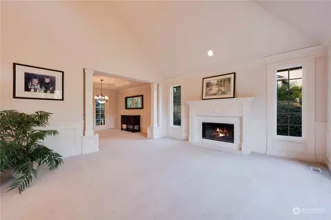 Living - 4715 176th St SE, Bothell, WA 98012 photo 2 of 3