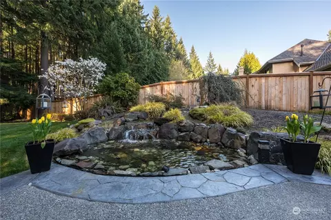 Exterior - 4715 176th St SE, Bothell, WA 98012 photo 9 of 12