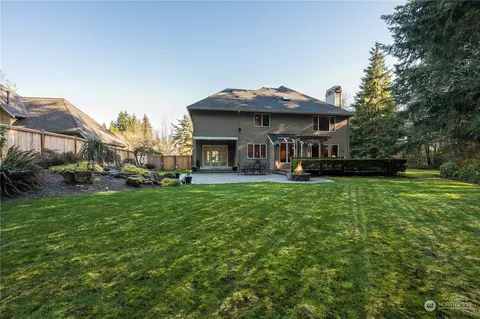 Exterior - 4715 176th St SE, Bothell, WA 98012 photo 10 of 12