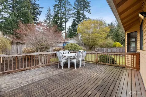 Exterior - 13900 14th Dr SE, Mill Creek, WA 98012 photo 3 of 6