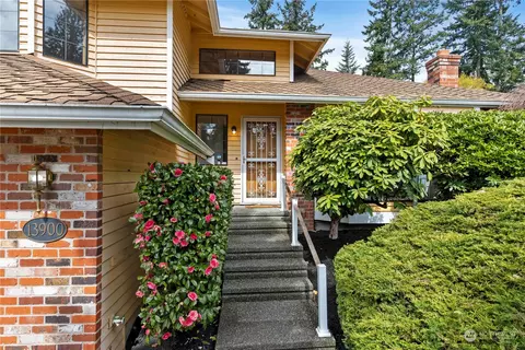 Exterior - 13900 14th Dr SE, Mill Creek, WA 98012 photo 2 of 6