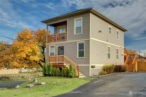 2107 S College St, Seattle, WA 98144