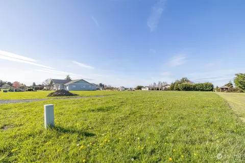 52 Tulip Ln, Sequim, WA 98382 photo 2