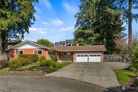334 Thunderbird Ct SE, Lacey, WA 98503