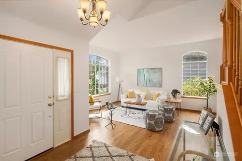 Living - 5123 150th St SE, Everett, WA 98208 photo 1 of 6