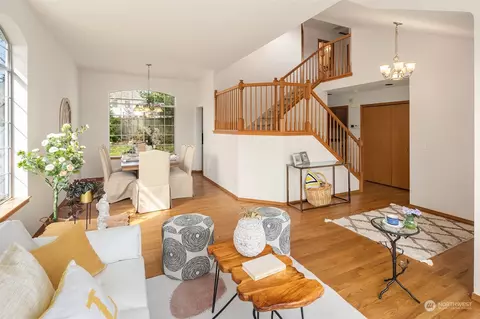 Living - 5123 150th St SE, Everett, WA 98208 photo 3 of 6