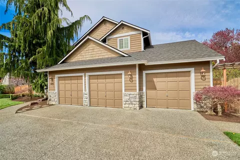 7405 204th St SW, Lynnwood, WA 98036
