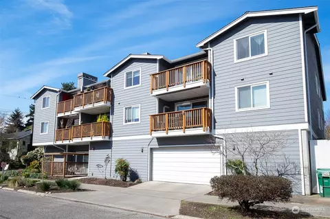 7000 Cleopatra Pl NW #301, Seattle, WA 98117