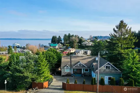 11592 SE Sedgwick Rd, Port Orchard, WA 98366