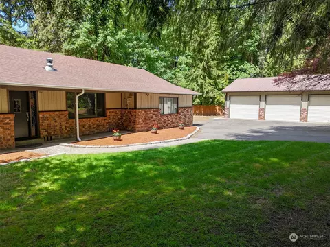 3939 Steamboat Loop NW, Olympia, WA 98502
