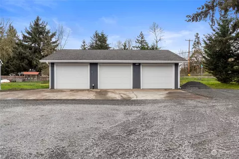 Exterior - 18002 Patterson Rd E, Orting, WA 98360 photo 4 of 8