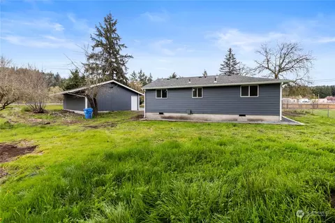 Exterior - 18002 Patterson Rd E, Orting, WA 98360 photo 6 of 8