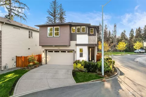 Exterior - 4312 224th Pl SE, Bothell, WA 98021 photo 7 of 15