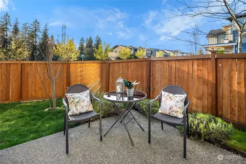 Exterior - 4312 224th Pl SE, Bothell, WA 98021 photo 5 of 15