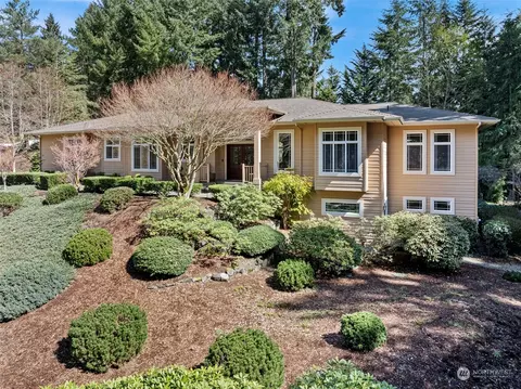 12611 Tanager Dr NW, Gig Harbor, WA 98332