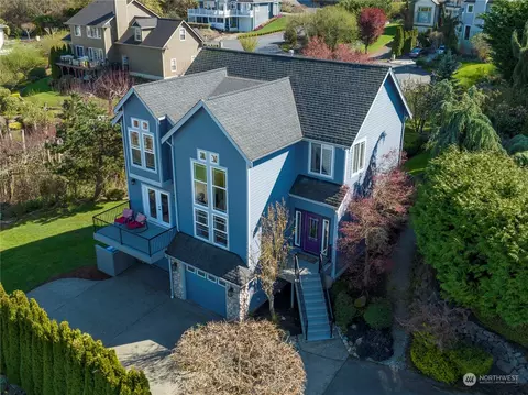 323 SW 293rd St, Federal Way, WA 98023
