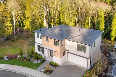 16466 73rd Pl NE, Kenmore, WA 98028